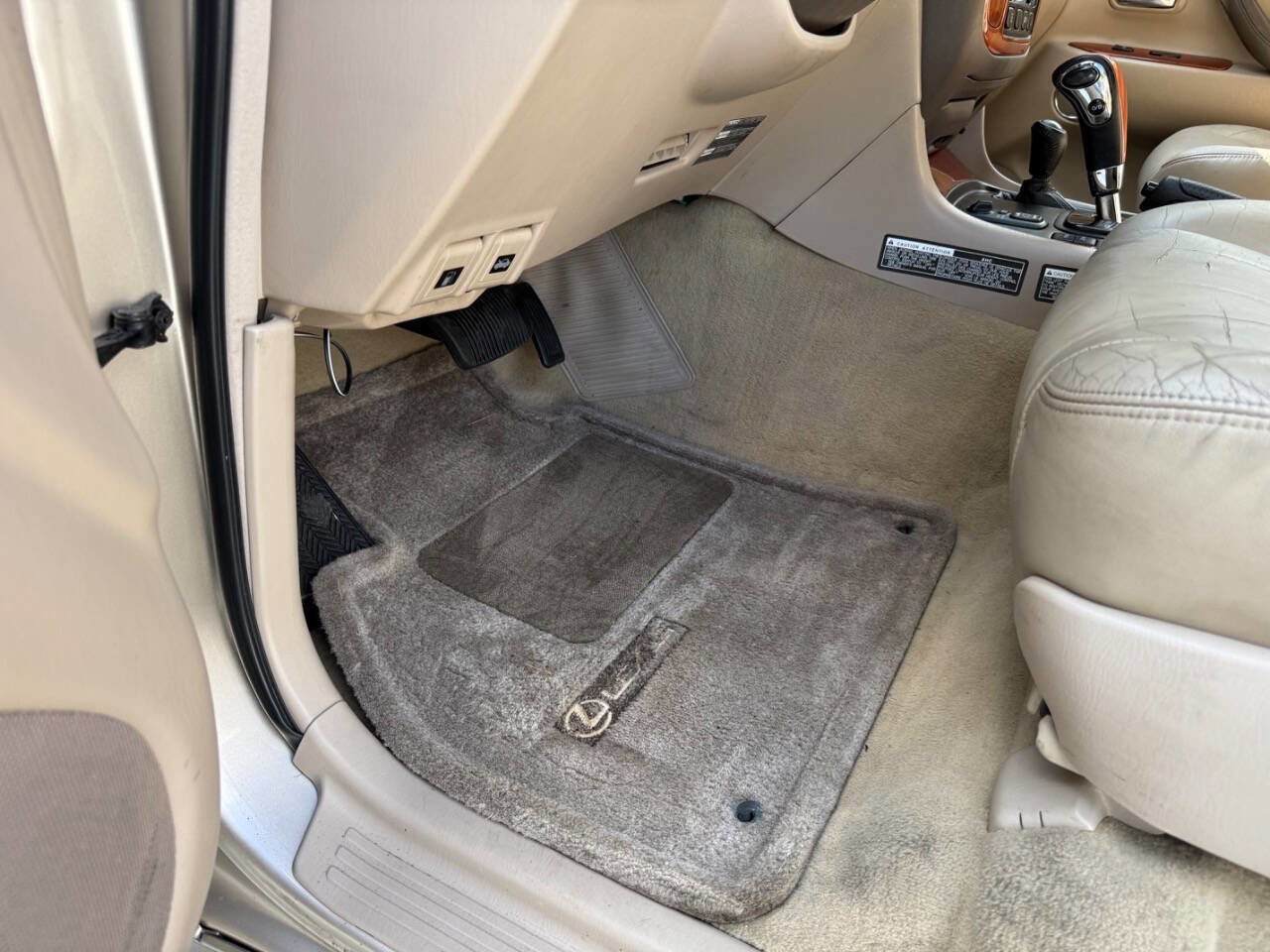 Used 2001 Lexus LX 470 4WD image 48