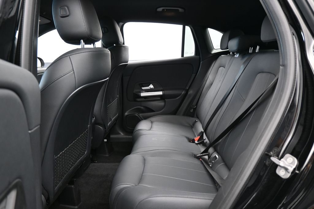 Used 2025 Mercedes-Benz GLA 250 image 31