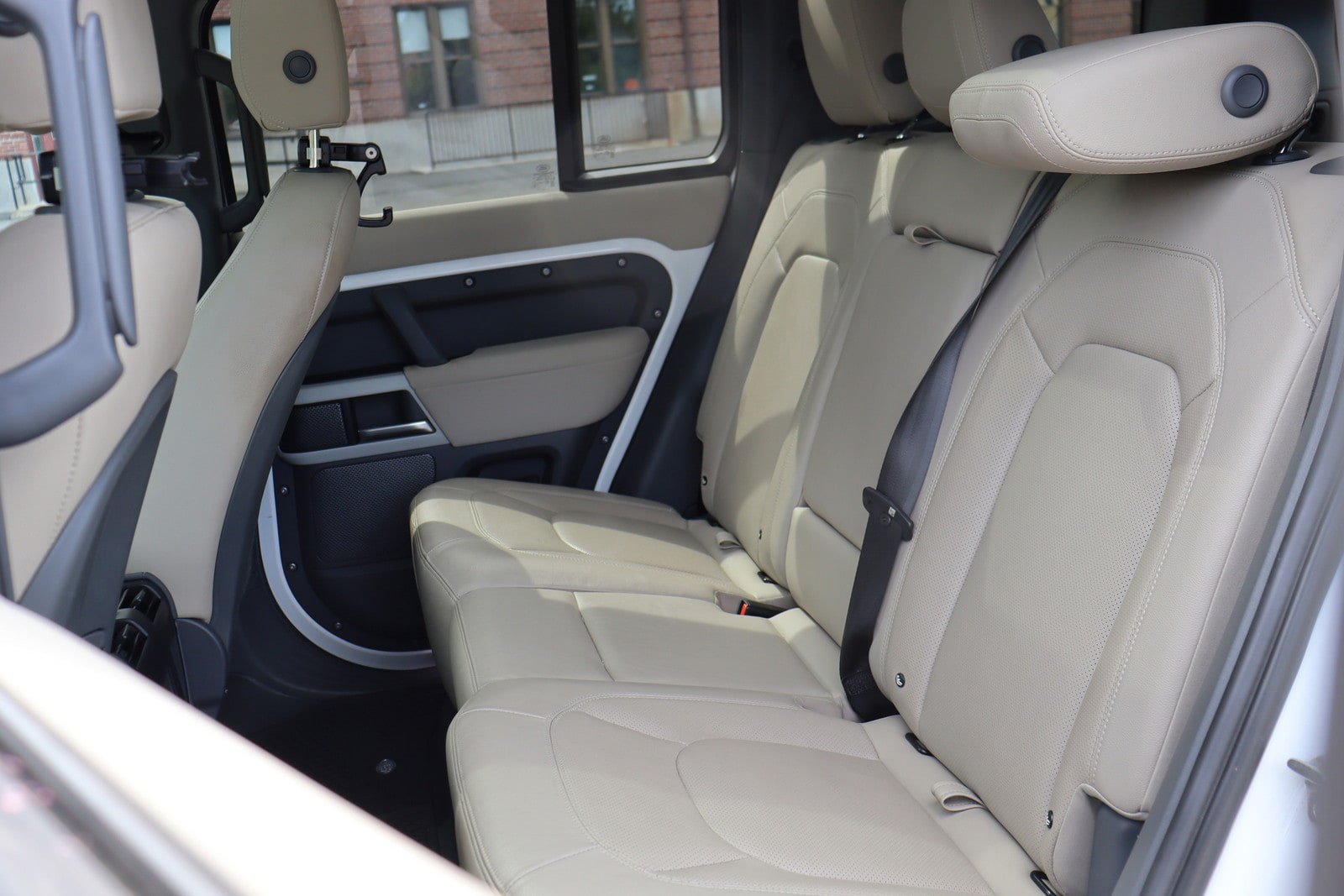 Used 2023 Land Rover Defender 110 S AWD/4WD image 16