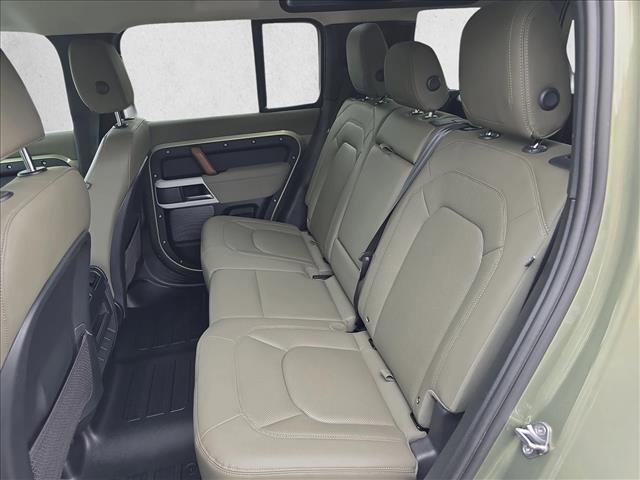 Used 2023 Land Rover Defender 110 S AWD/4WD image 13