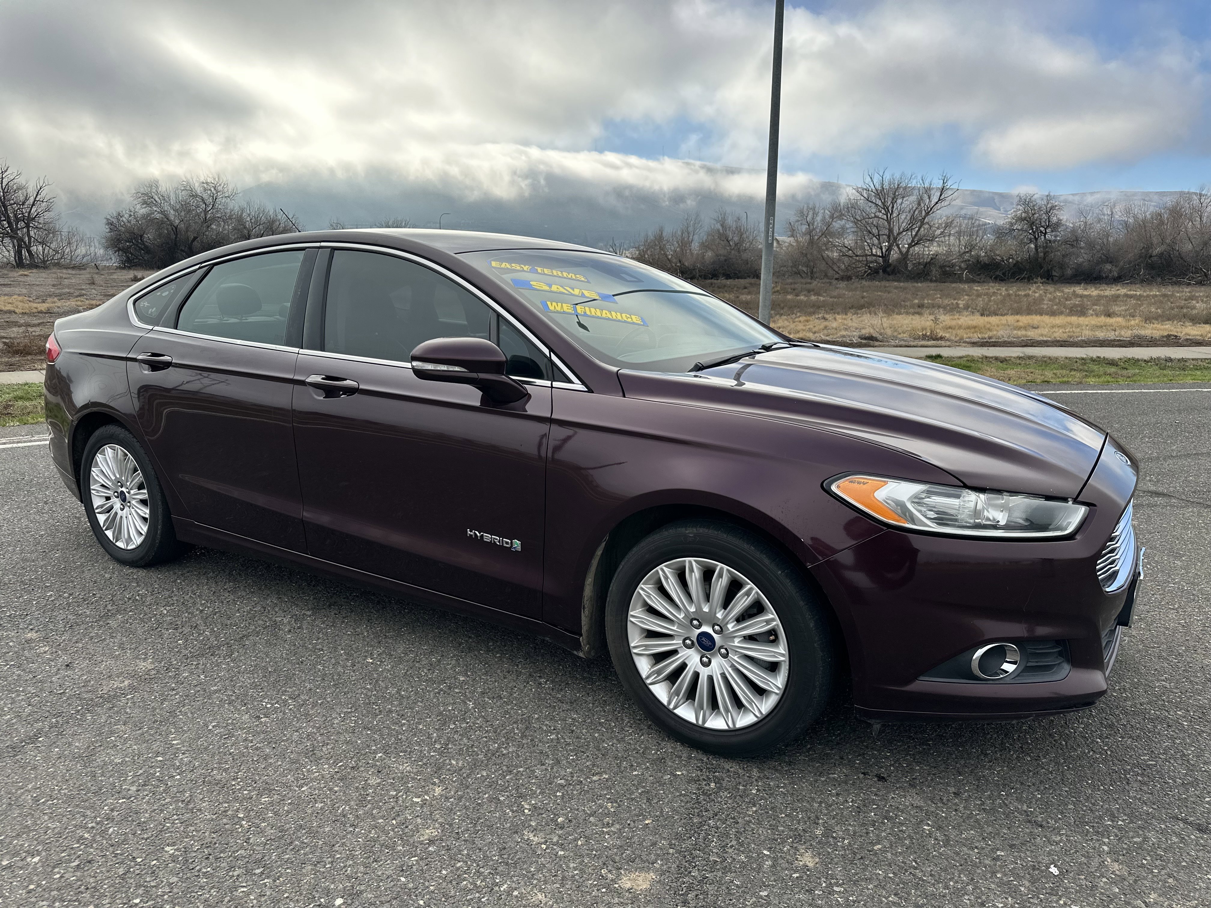 Used 2013 Ford Fusion SE image 2
