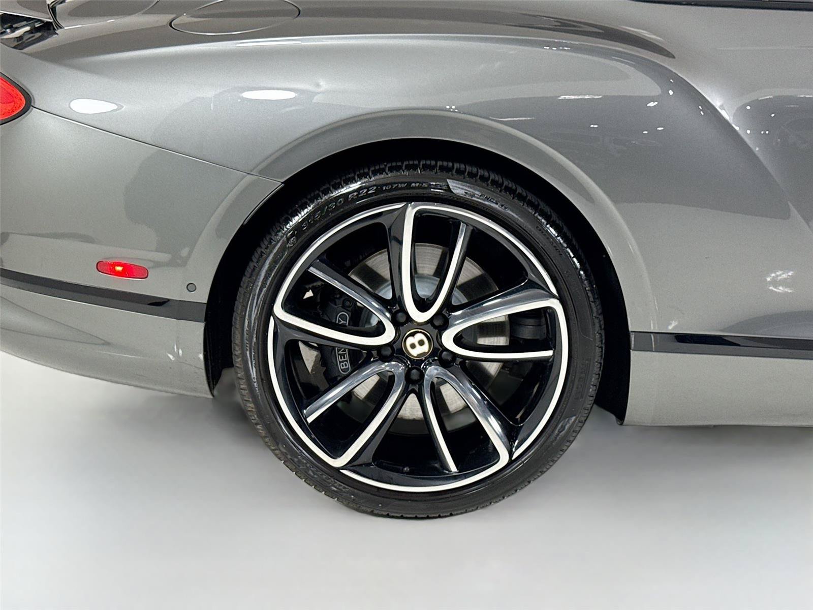 Used 2020 Bentley Continental GT V8 AWD/4WD image 36