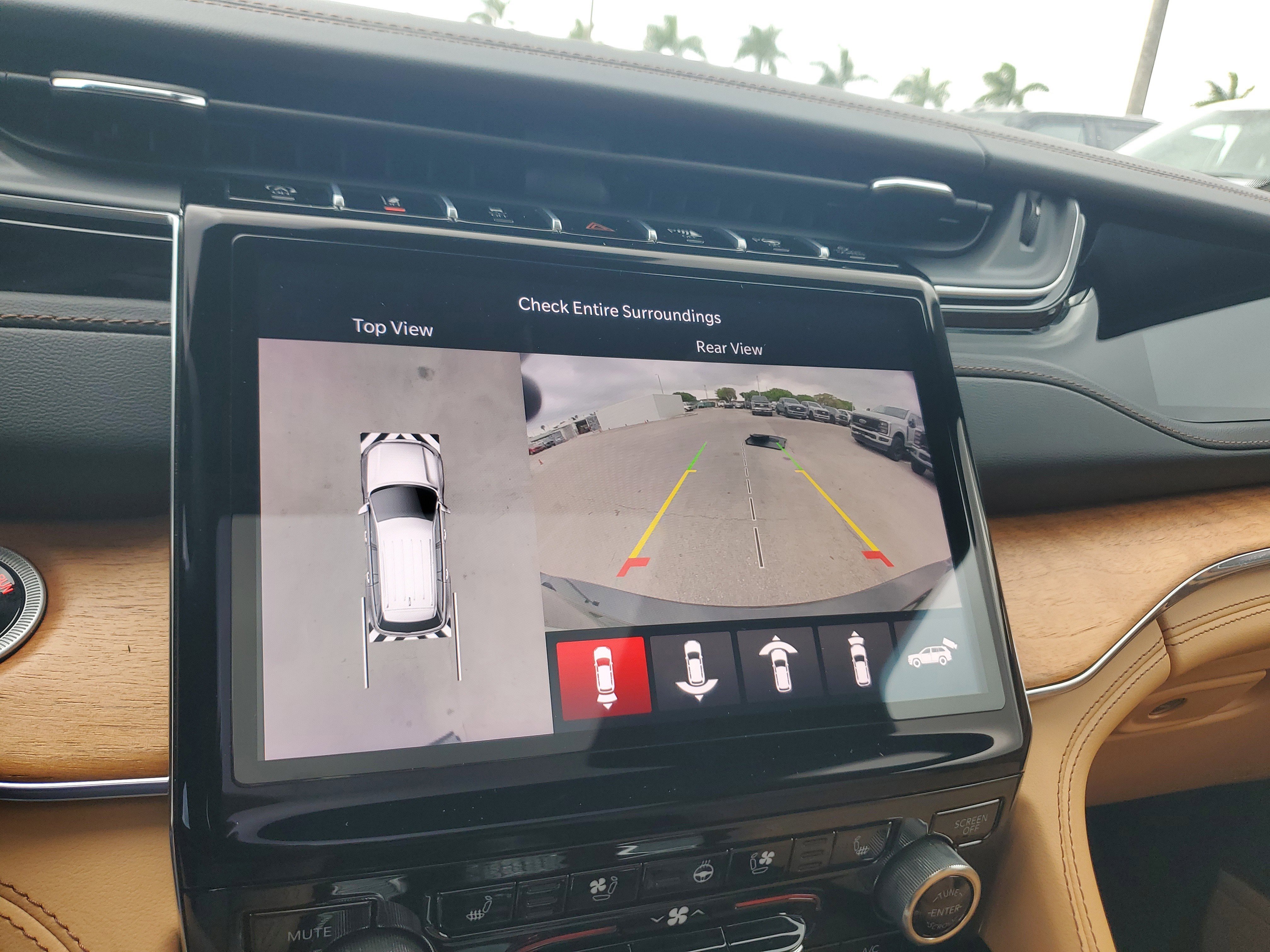 Used 2024 Jeep Grand Cherokee L Summit image 32