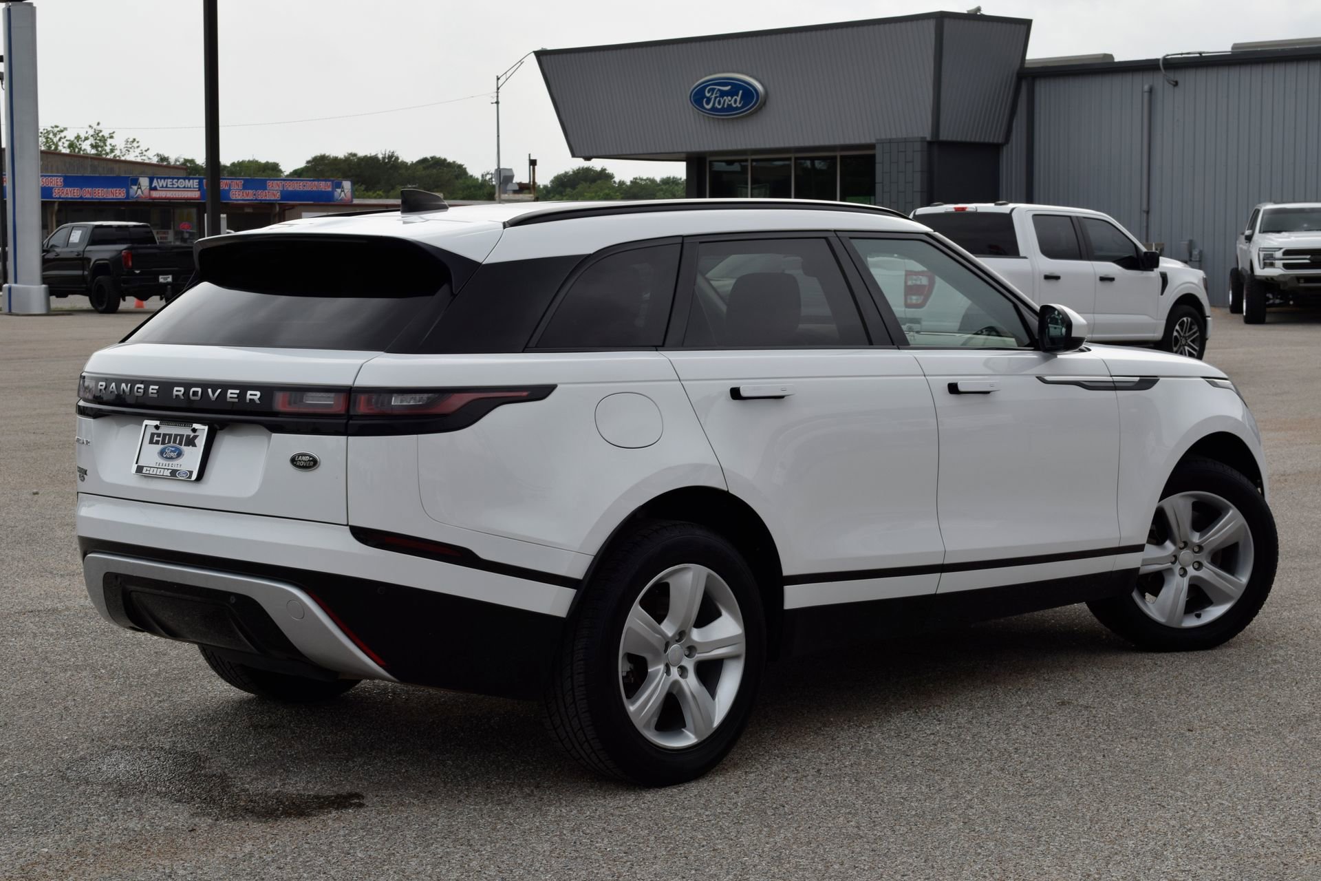 Used 2022 Land Rover Range Rover Velar S AWD/4WD image 6