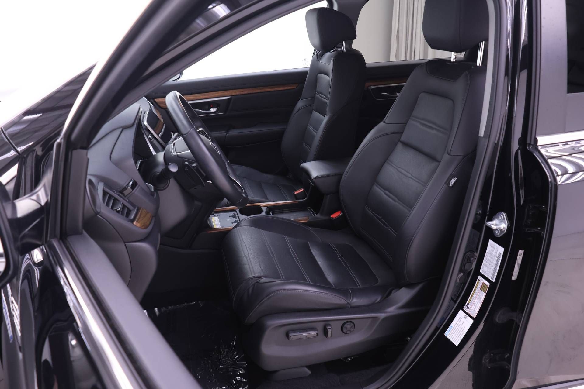 Used 2022 Honda CR-V Touring image 4