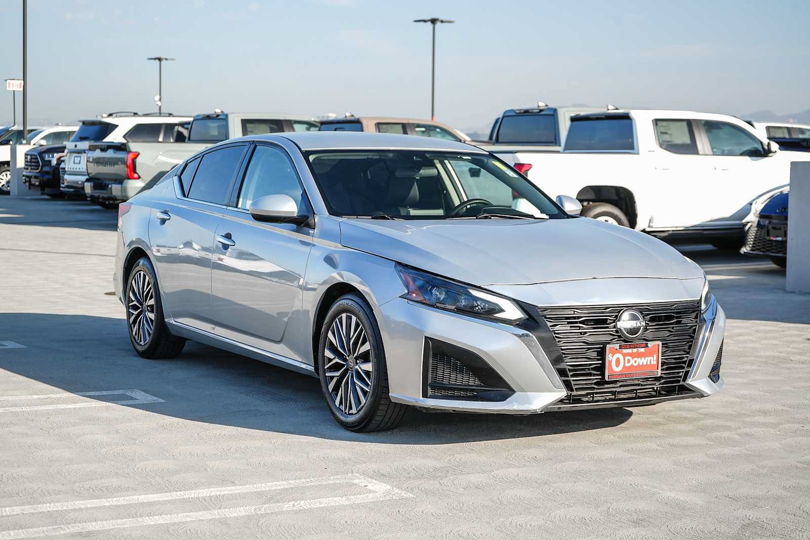 Used 2023 Nissan Altima 2.5 SV FWD image 3