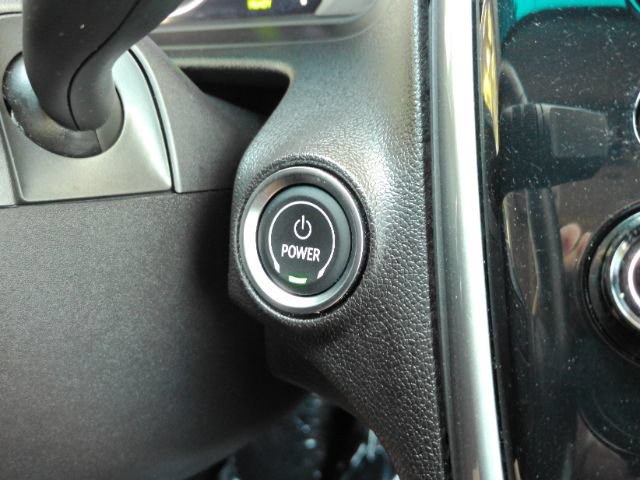 Used 2023 Chevrolet Bolt LT FWD image 41