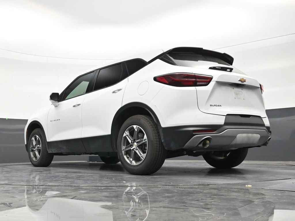 Used 2024 Chevrolet Blazer LT FWD image 22
