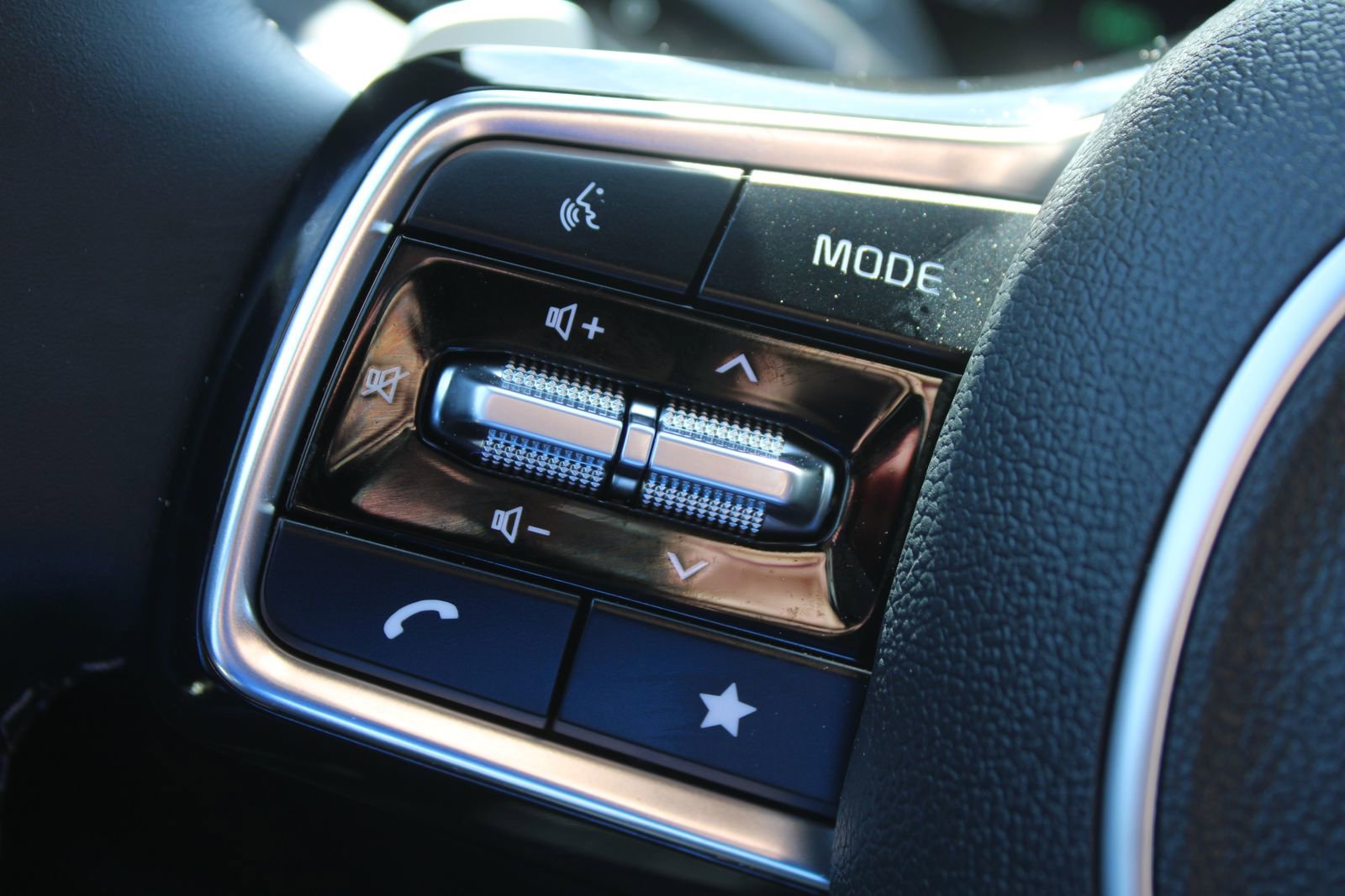 New 2026 Kia Sorento SX Prestige image 30