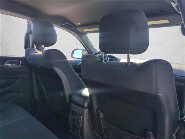 Used 2019 Jeep Grand Cherokee Laredo image 20