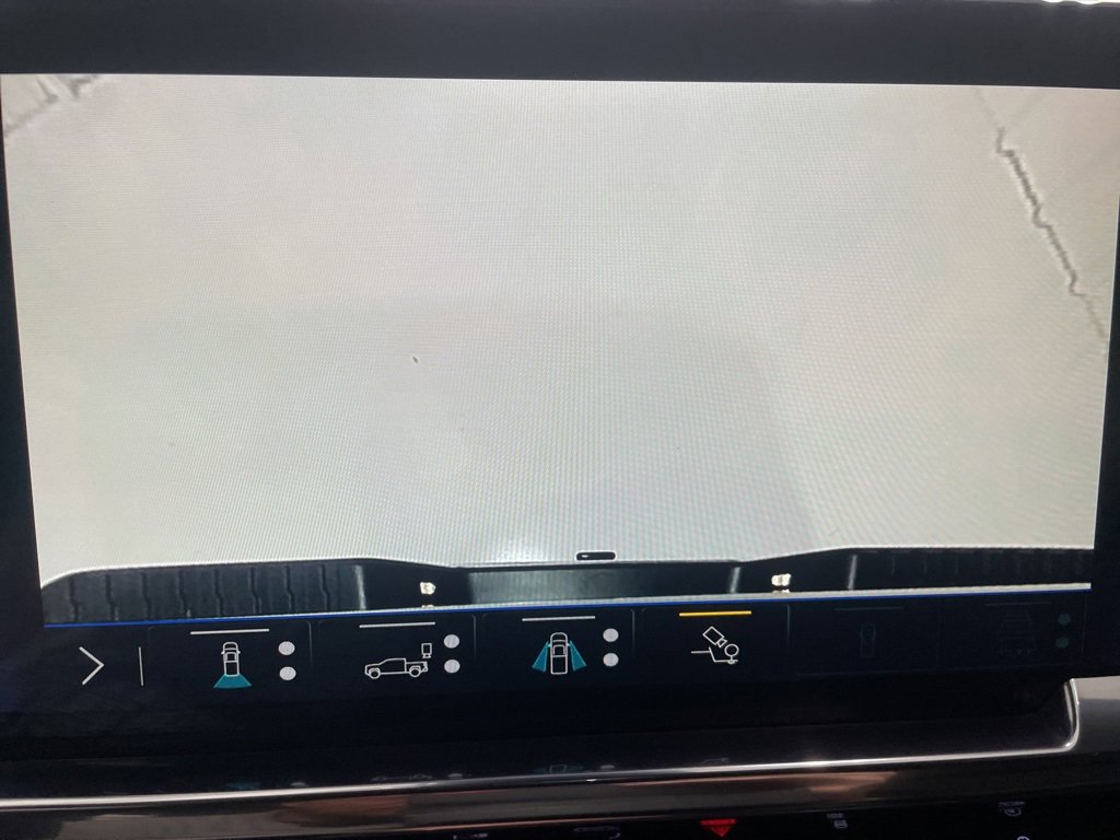 Used 2025 Chevrolet Silverado 2500 LTZ w/ LTZ Plus Package image 34