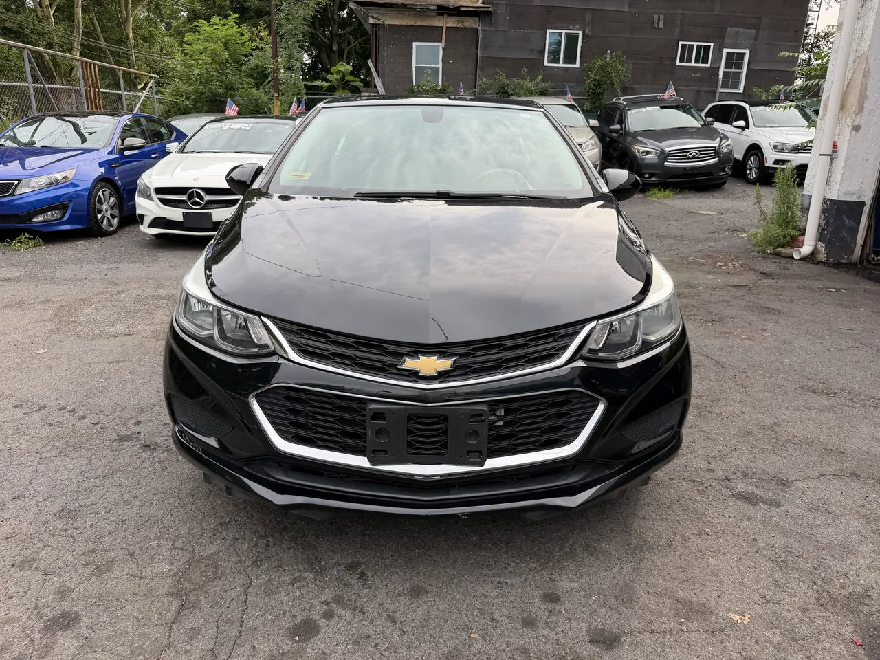 Used 2017 Chevrolet Cruze LS FWD image 12
