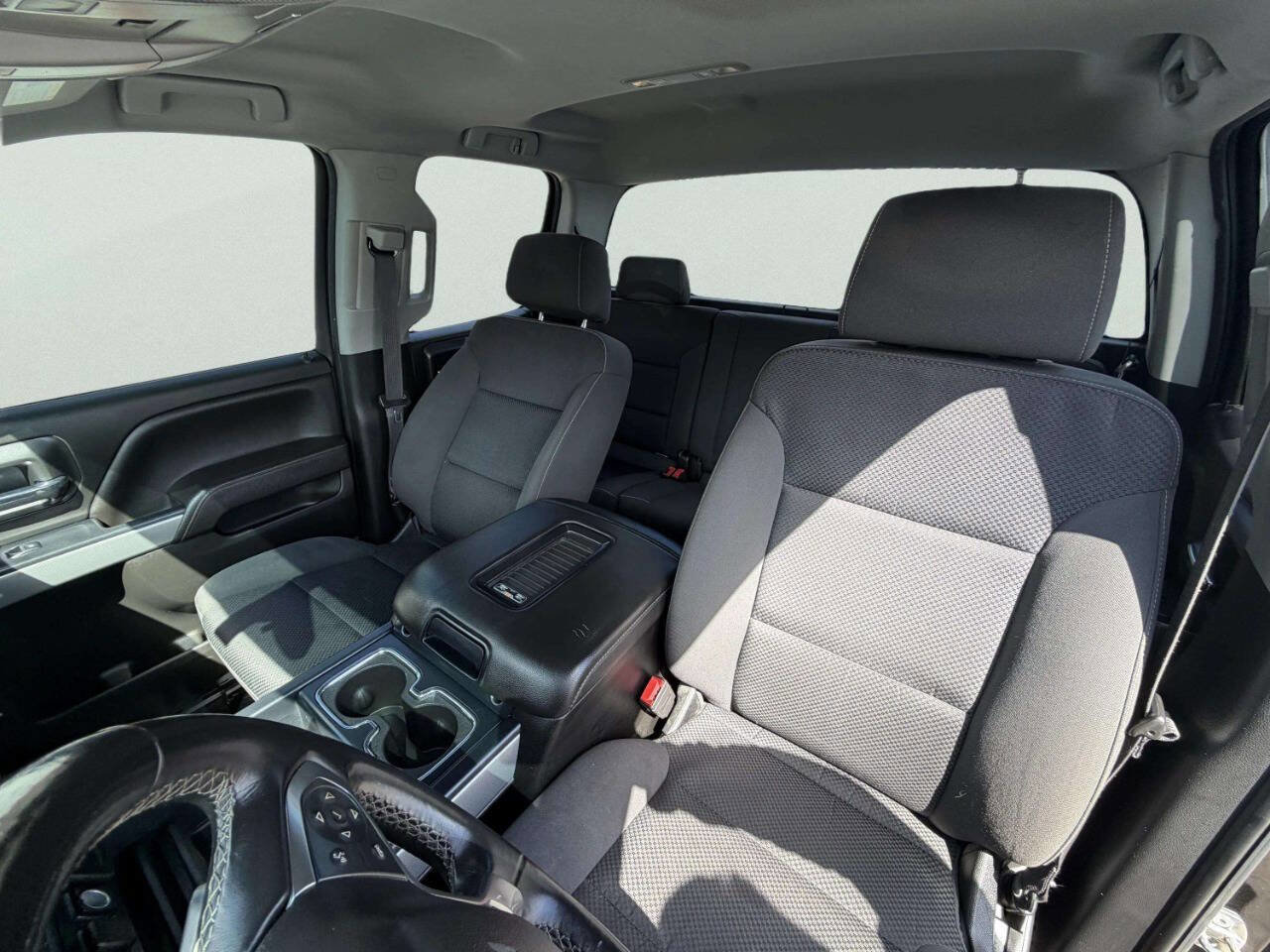 Used 2017 Chevrolet Silverado 1500 LT w/ Midnight Edition image 21