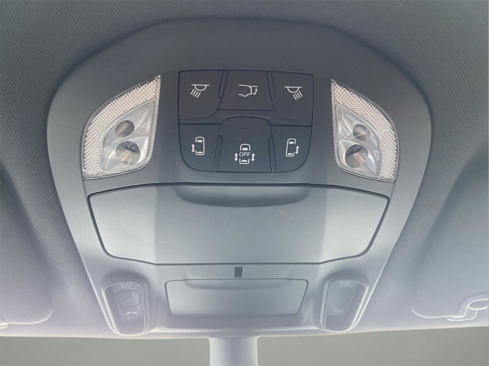 Used 2024 Chrysler Pacifica Limited w/ S Appearance Package FWD image 32
