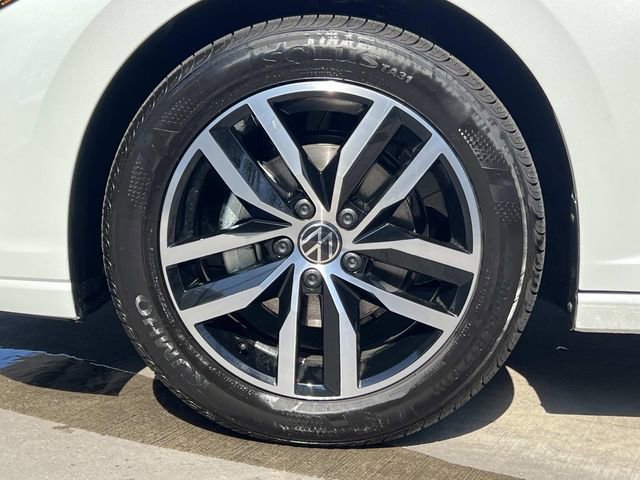 New 2026 Volkswagen Jetta SE image 6