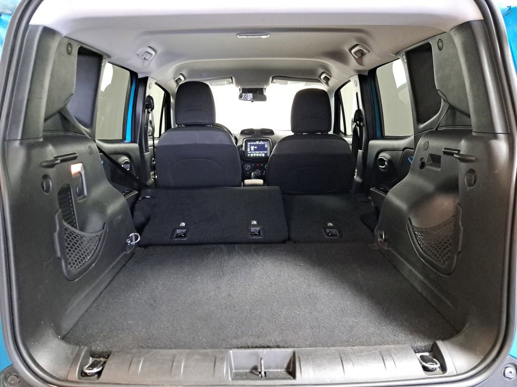 Used 2020 Jeep Renegade Altitude w/ UConnect 8.4 Nav Group image 25