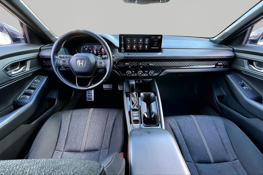 Used 2024 Honda Accord Sport image 8