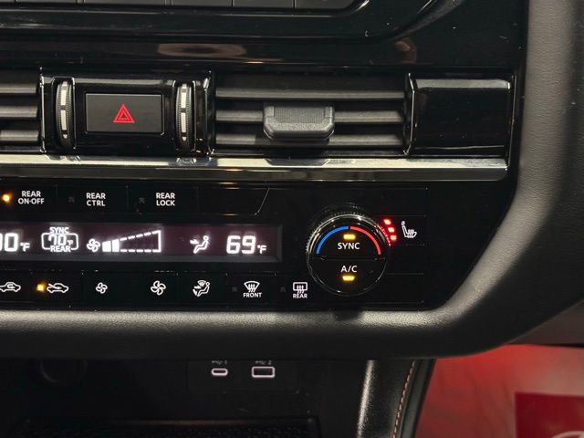 Used 2025 Nissan Pathfinder Rock Creek image 31