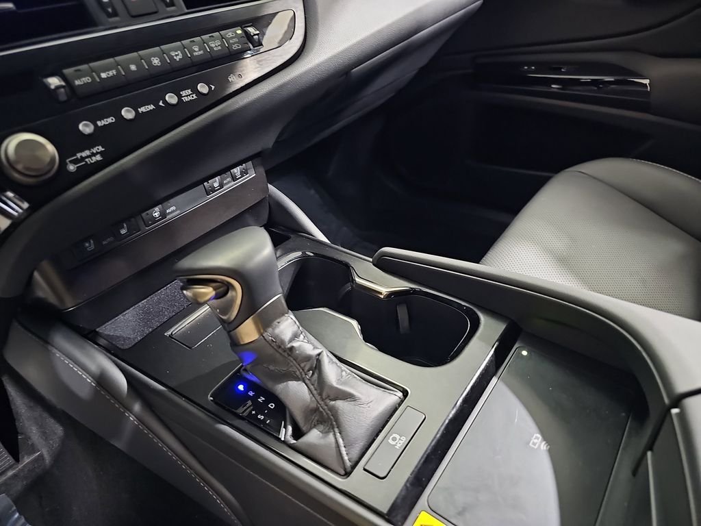 Used 2023 Lexus ES 250 w/ Premium Package AWD/4WD image 24