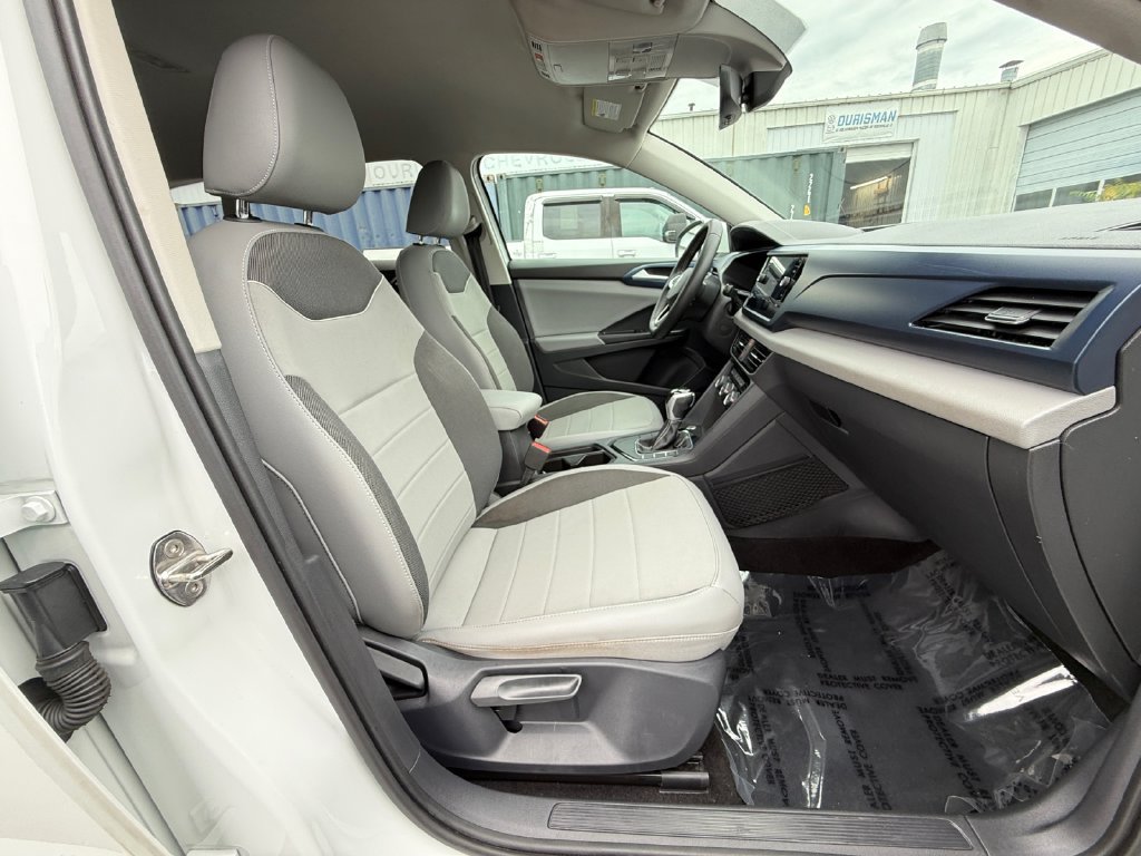 Used 2023 Volkswagen Taos SE FWD image 24