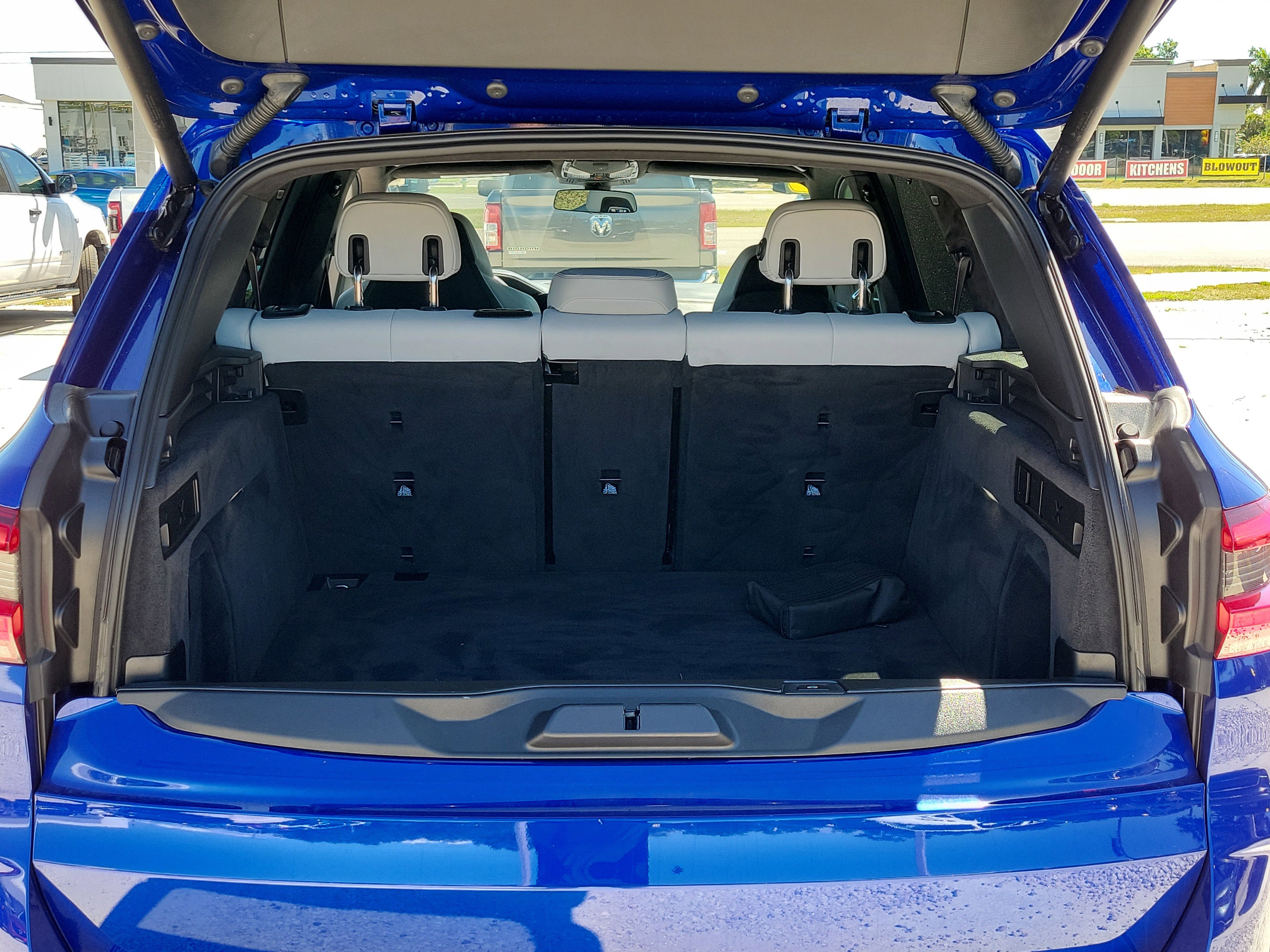 Used 2022 BMW X5 M w/ Competition Package 2 AWD/4WD image 10