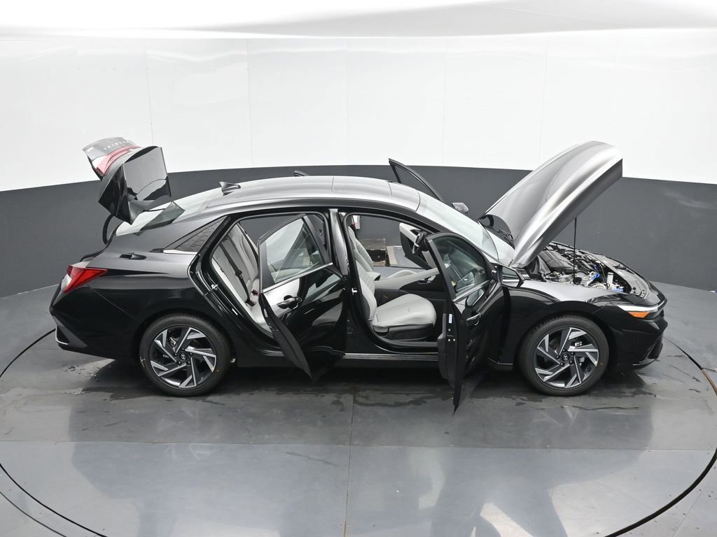 New 2025 Hyundai Elantra Limited image 56