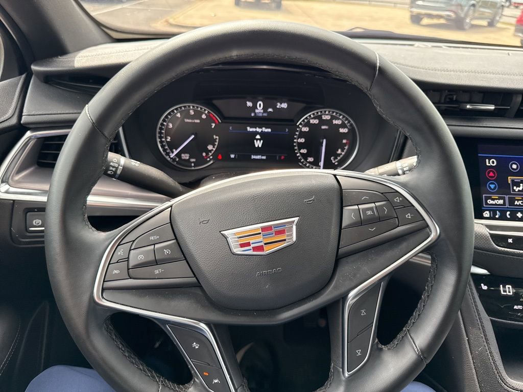 Used 2024 Cadillac XT5 Luxury FWD image 14