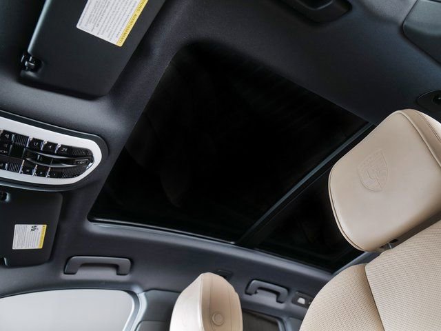 New 2026 Porsche Macan image 25