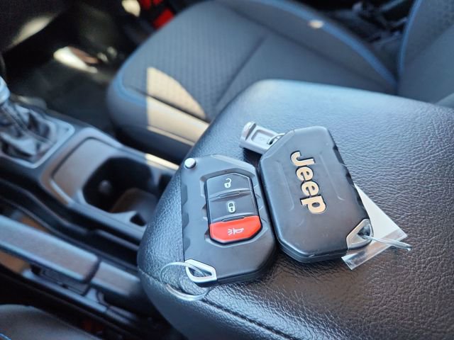 Used 2025 Jeep Wrangler Unlimited Rubicon 4xe image 45