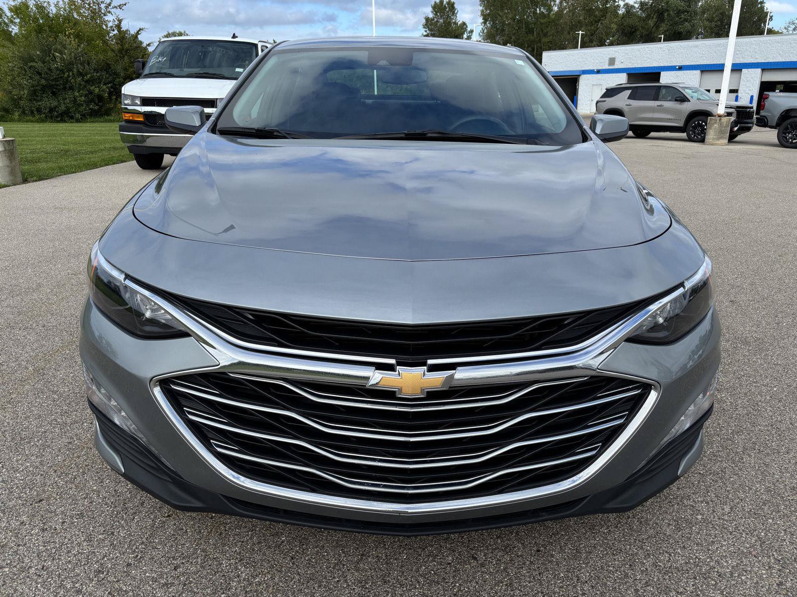 Used 2025 Chevrolet Malibu LT FWD image 8