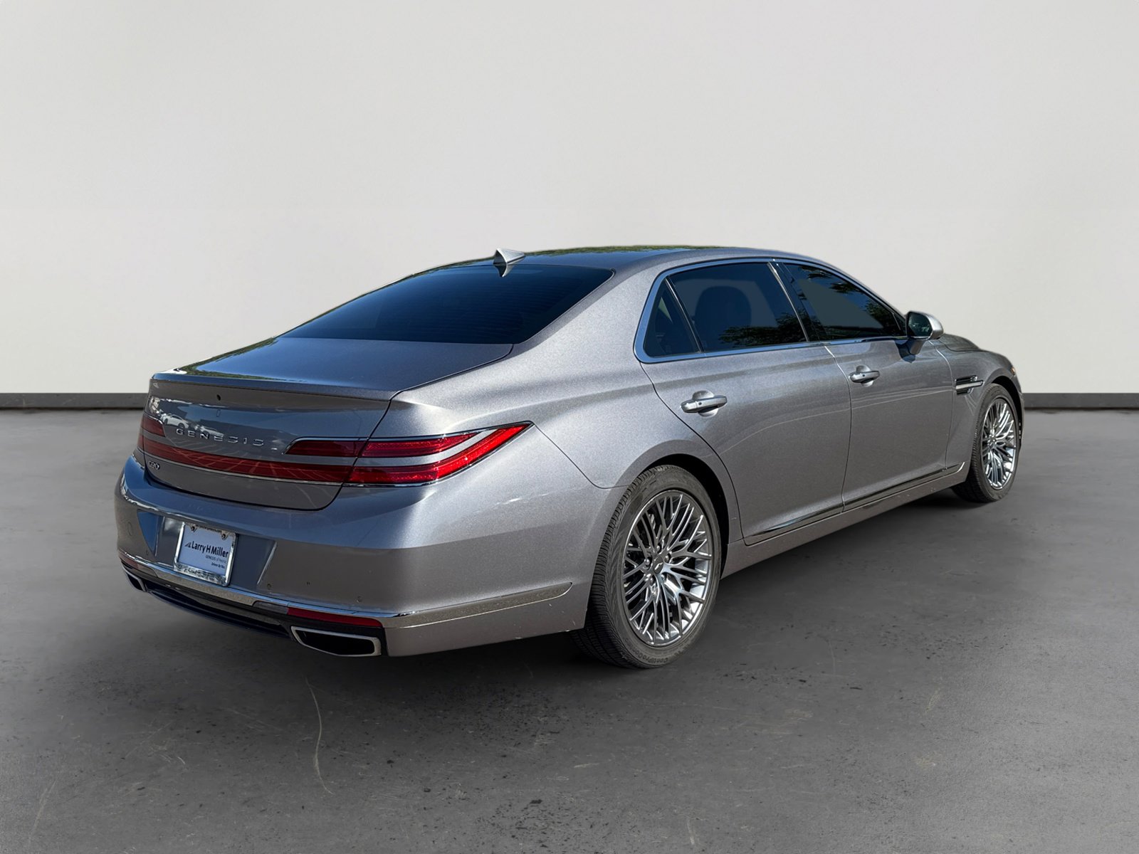 Used 2021 Genesis G90 3.3T Premium RWD image 5