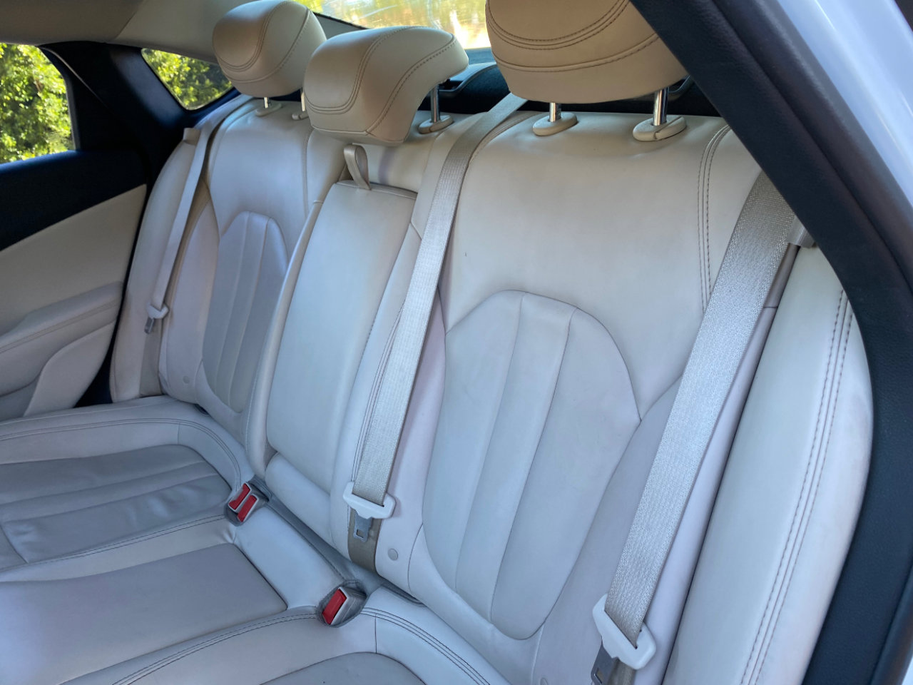 Used 2017 Chrysler 200 Limited Platinum image 35