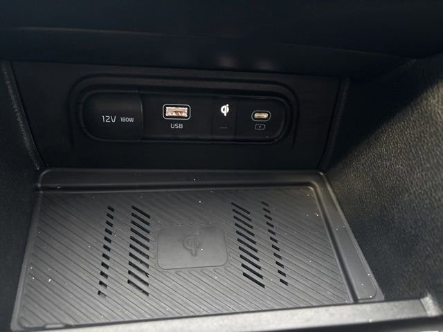 Used 2023 Kia Sportage EX image 19