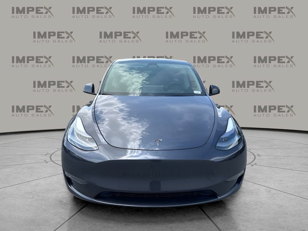Used 2024 Tesla Model Y Long Range AWD/4WD image 8