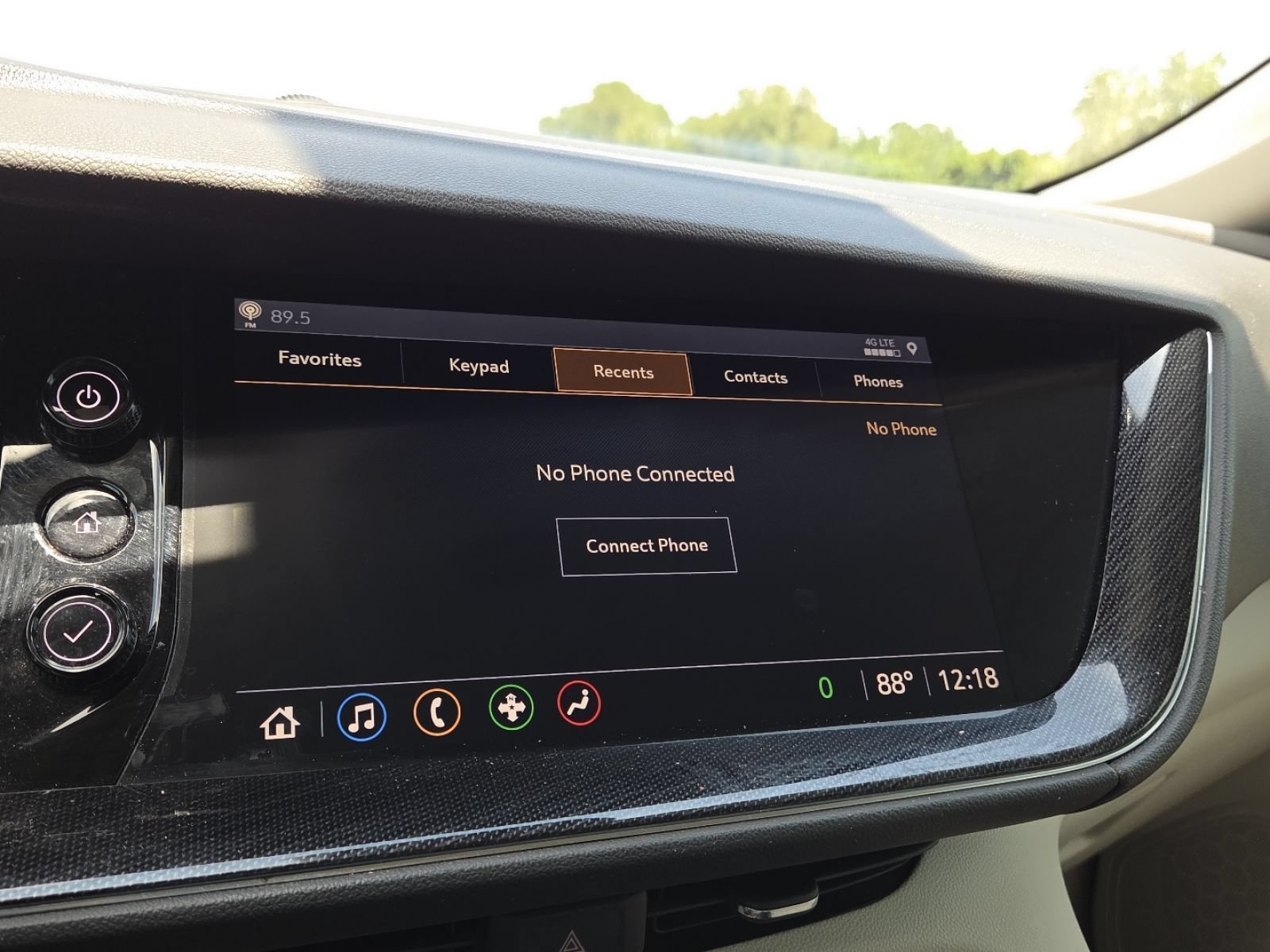 Used 2021 Buick Envision Essence FWD image 6