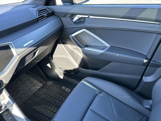 Certified 2025 Audi Q3 2.0T Premium w/ Convenience Plus Package AWD/4WD image 35