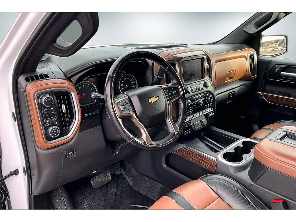Used 2020 Chevrolet Silverado 1500 High Country w/ Technology Package image 15