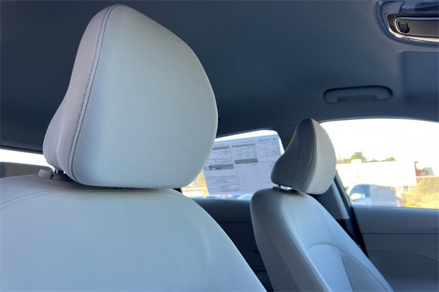 New 2026 Hyundai Kona SE image 17