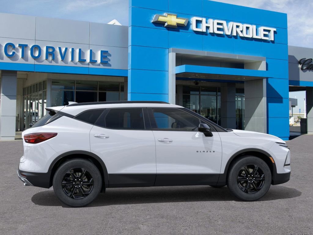 New 2026 Chevrolet Blazer LT w/ Midnight/Sport Edition FWD image 5
