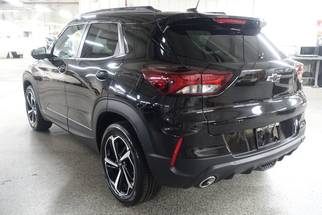 Used 2023 Chevrolet TrailBlazer RS w/ Convenience Package FWD image 5