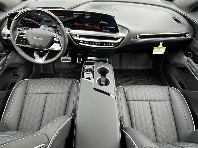 New 2026 Cadillac Lyriq V w/ LPO, Floor Liner Package AWD/4WD image 20