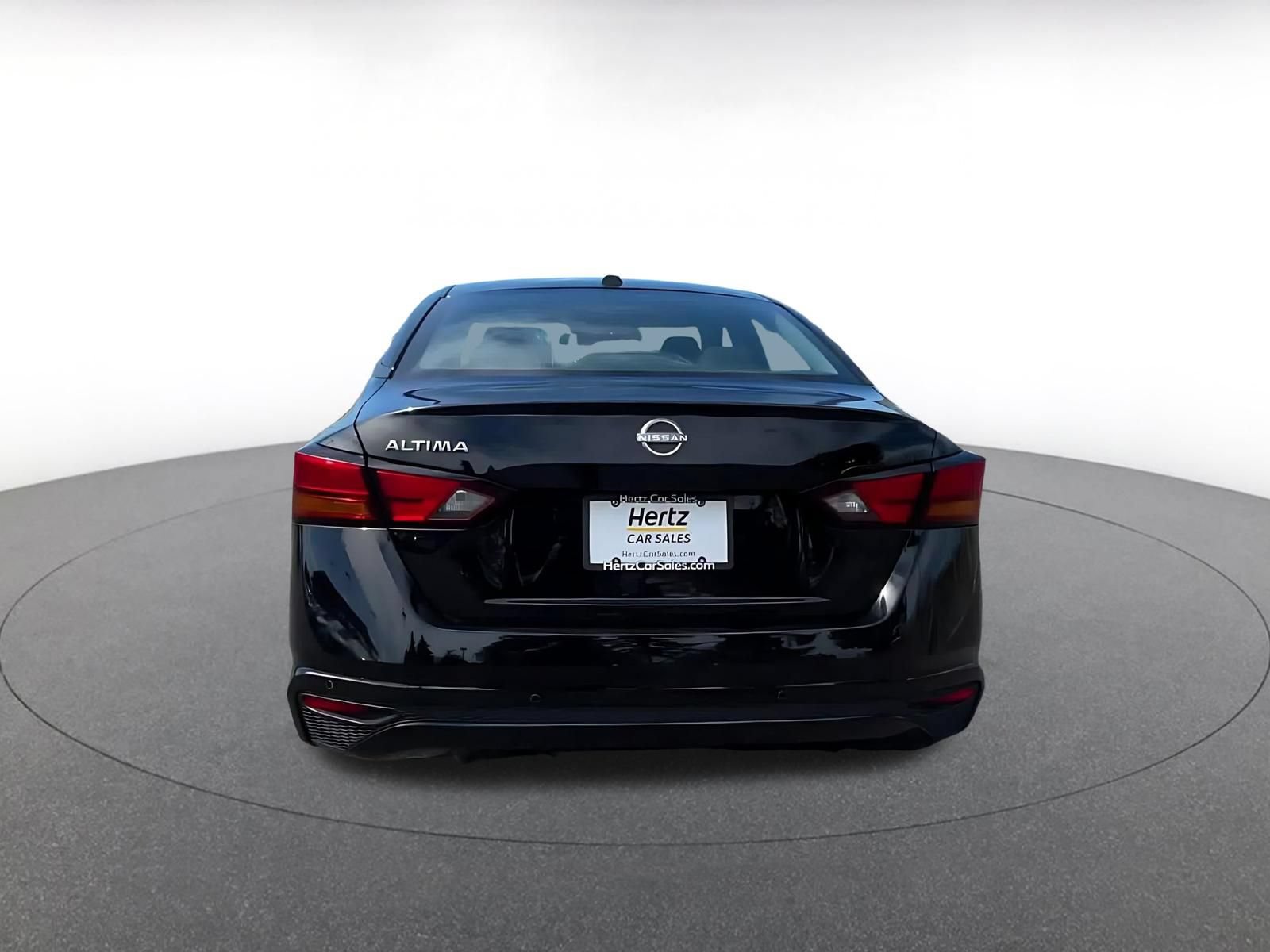 Used 2025 Nissan Altima 2.5 SV FWD image 10