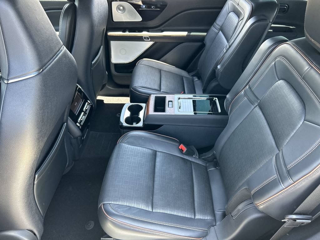 Used 2025 Lincoln Aviator Black Label w/ Black Label Special Edition AWD/4WD image 26