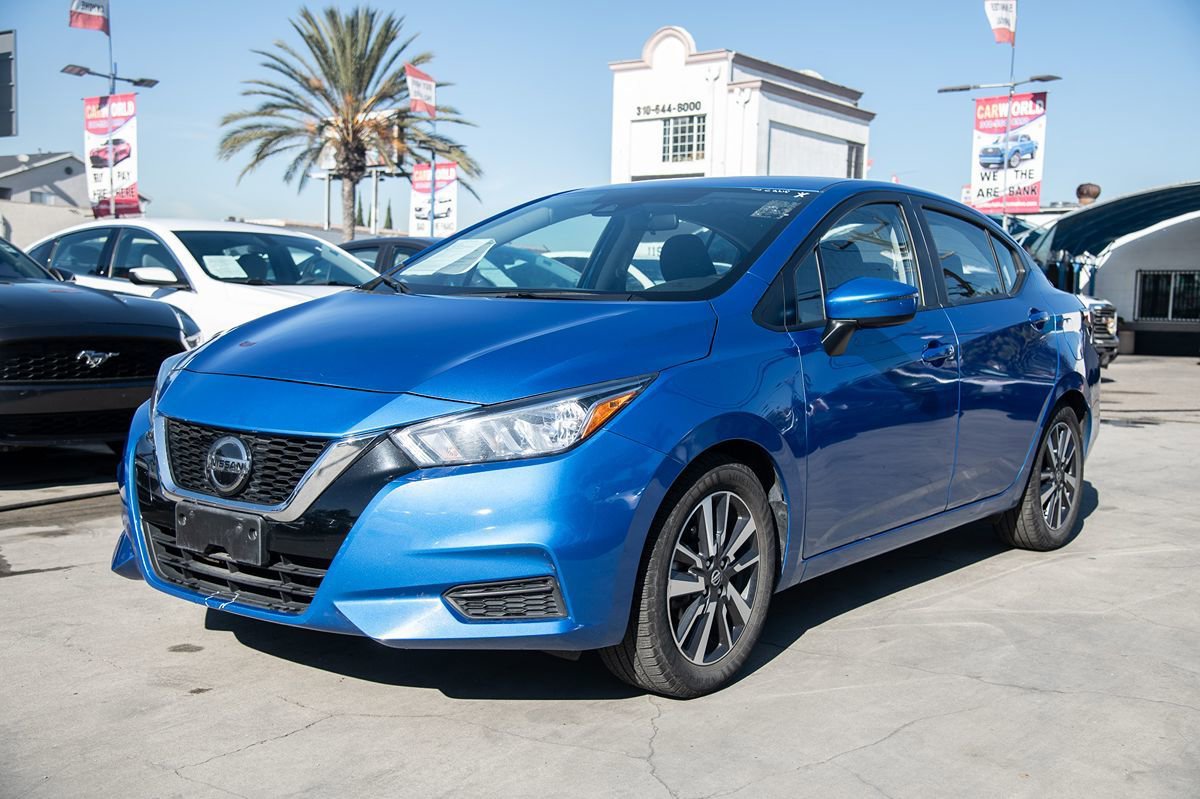 Used 2021 Nissan Versa SV image 9