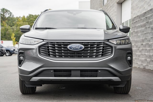 New 2026 Ford Escape SE FWD image 3