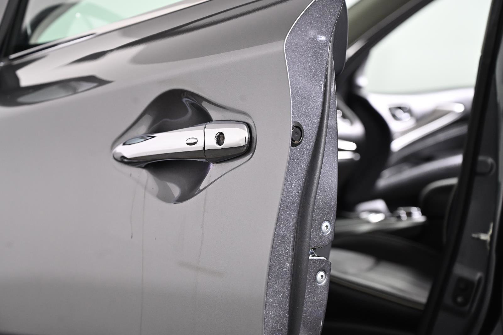 Used 2020 INFINITI QX60 Luxe w/ Essential Package image 13