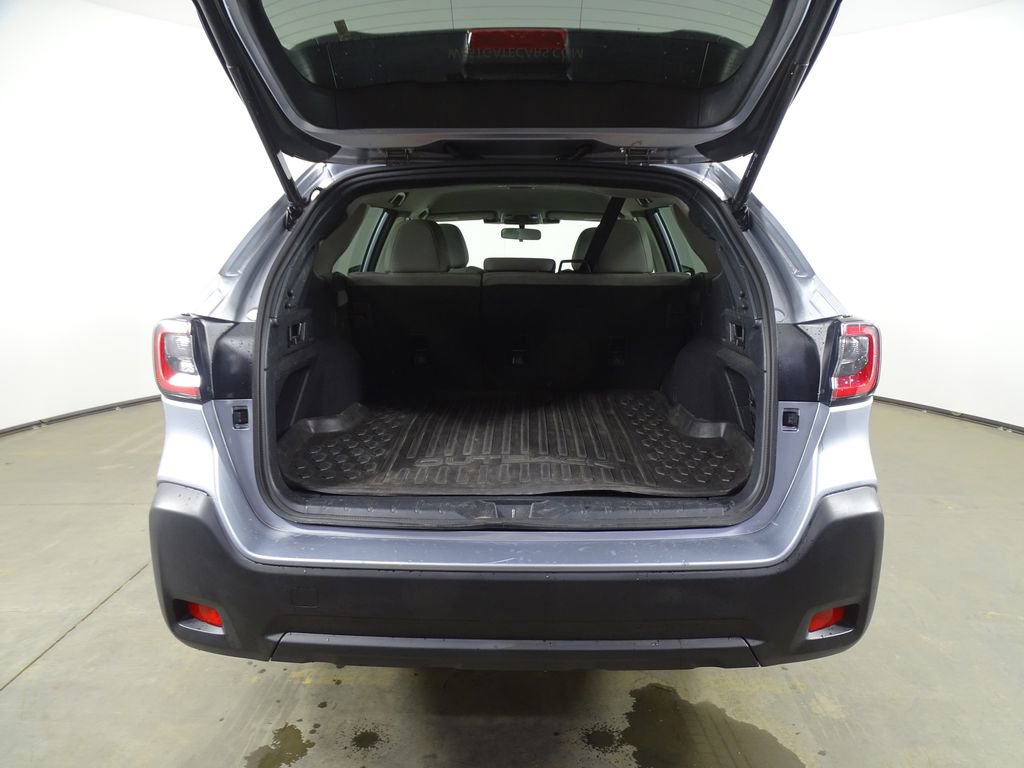 Used 2023 Subaru Outback Premium image 11
