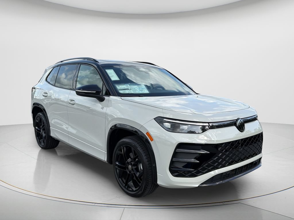 New 2026 Volkswagen Tiguan SE R-Line AWD/4WD image 3