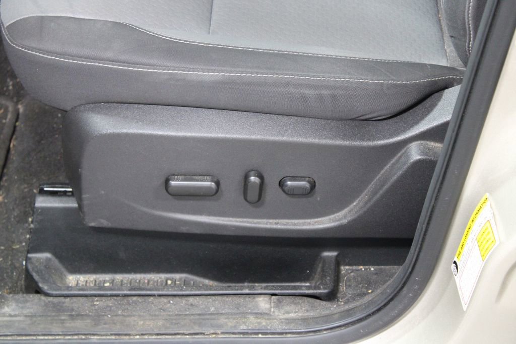 Used 2018 Ford Escape SE image 16