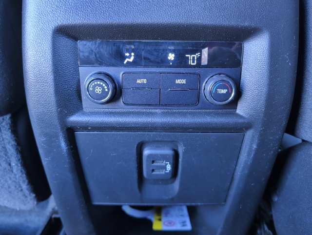Used 2021 Chevrolet Traverse LT FWD image 33